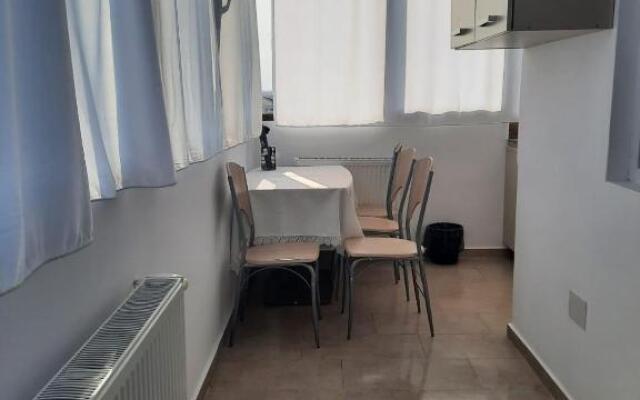 Apartament cu 3 camere