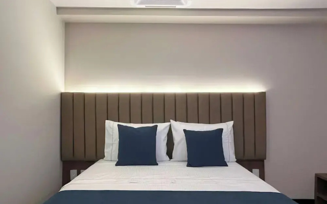 Hotel Continental By Hours