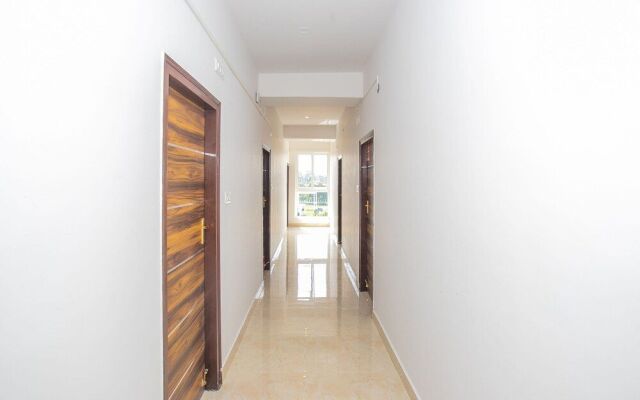 OYO Flagship 16626 Rajkamal Stay Inn Airport Road