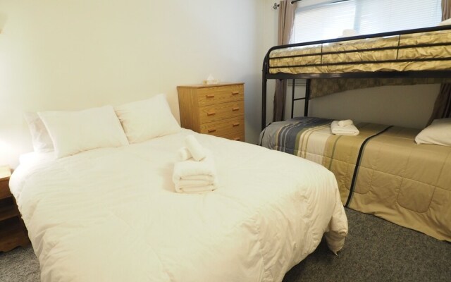 241 Boothbay - 1 Br Condo