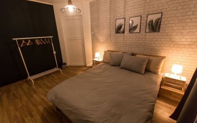 Clover Hostel