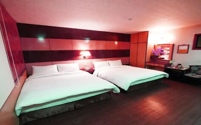 Fuchia Hotel