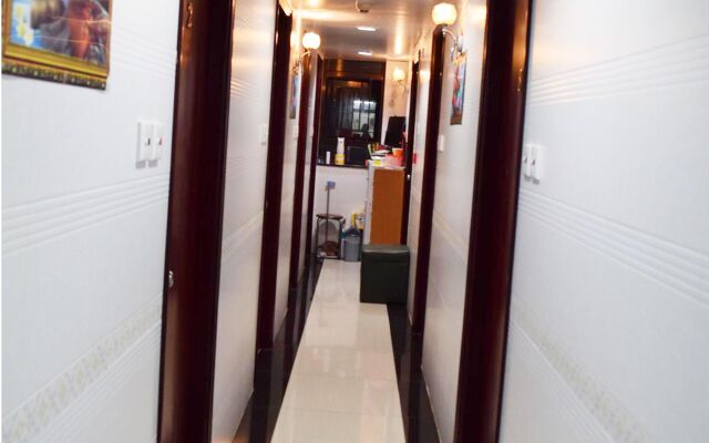Om Guest House