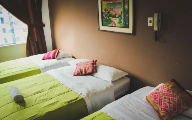 Tupac Hostel - Lima Airport