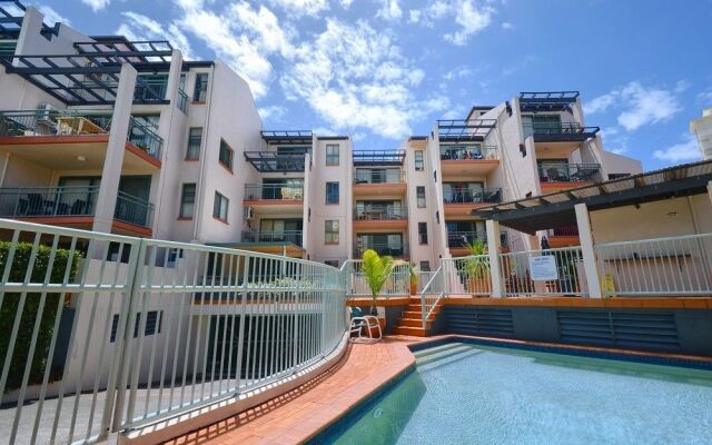 Santa Fe Apartments