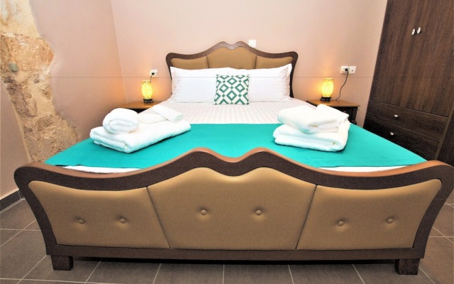 Ourania's Luxury Houses