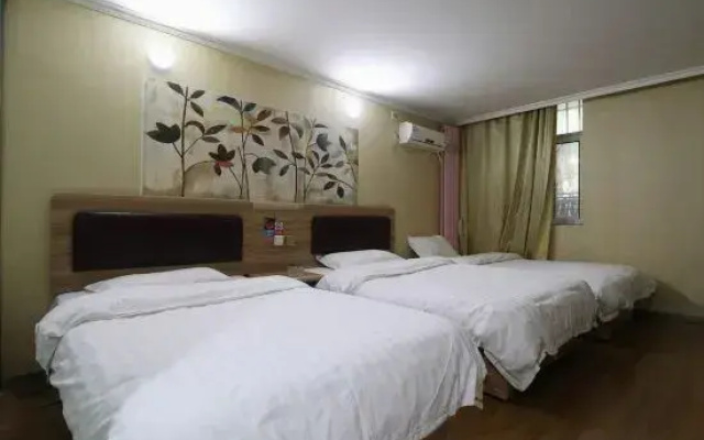 Karamay Clear Water Bay Business Hotel