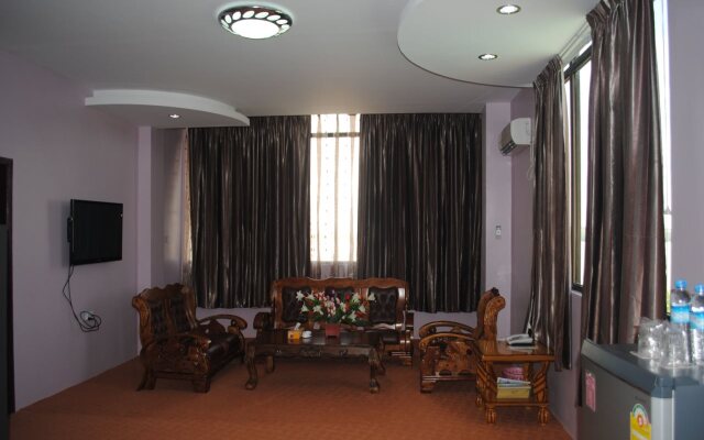 Nan Htike Thu Hotel