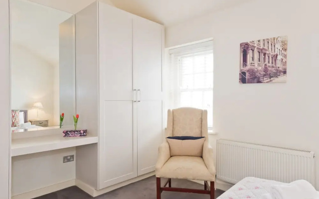 John Lennon Suite - hiphipstay