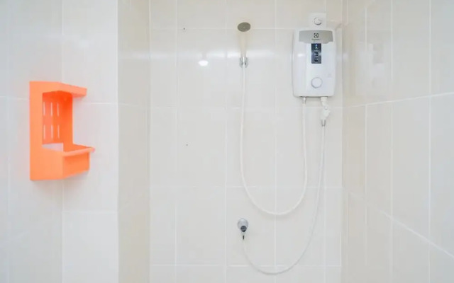 Comfort Studio Apartment M-Town Residence
