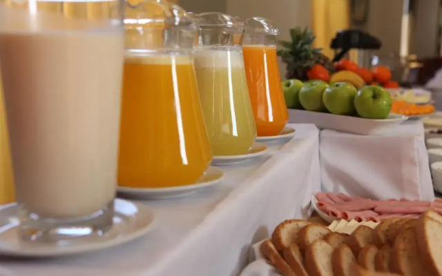 Hotel Corregidor by Cassana