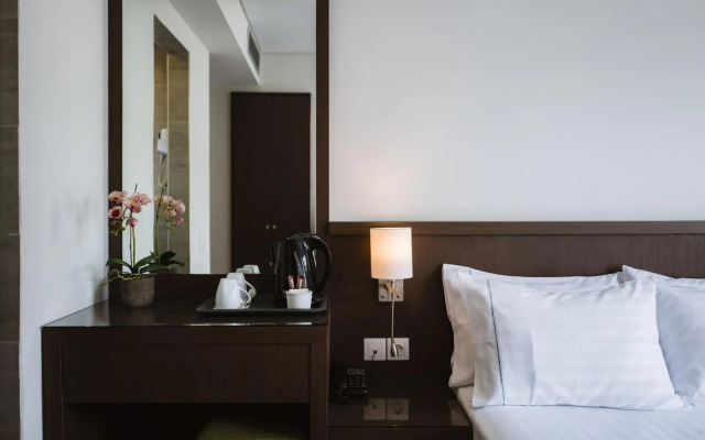 Piraeus Port Hotel