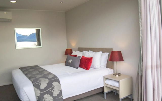 Marakura Deluxe Motels