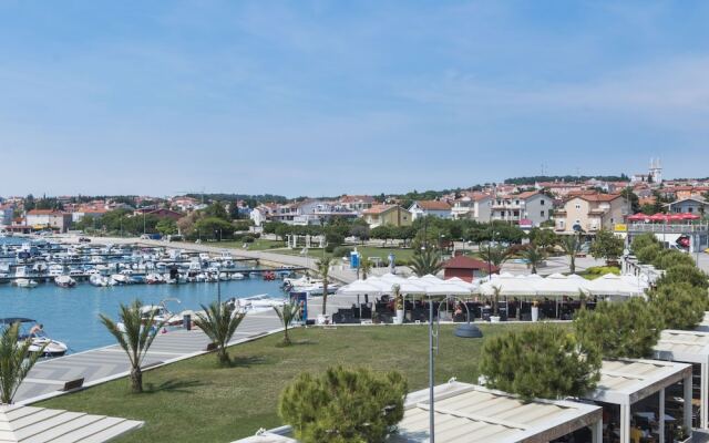 Simplistic Apartment in Medulin With Sea View