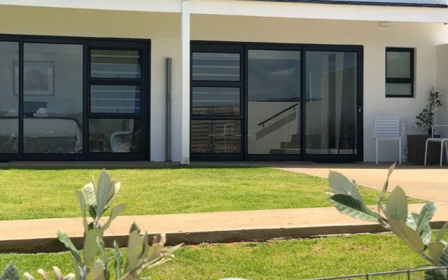 Karee Manor Guesthouse