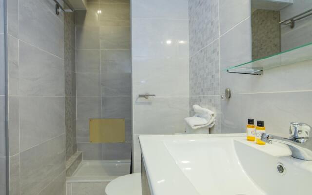 B21 - Oliveira Cozy Flat