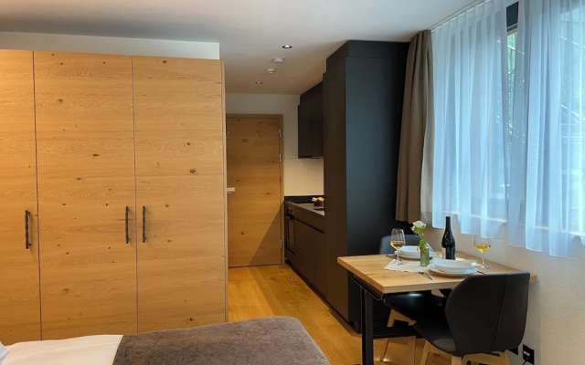 Hotel Porta Cervino – Guest Rooms – Taesch