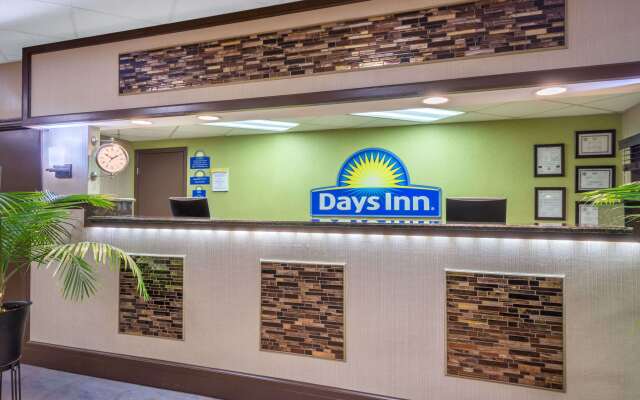 Days Inn by Wyndham Knoxville East