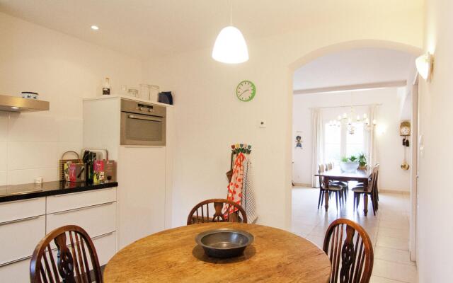 Classy Villa in Ecuras-Rouzède with Private Garden
