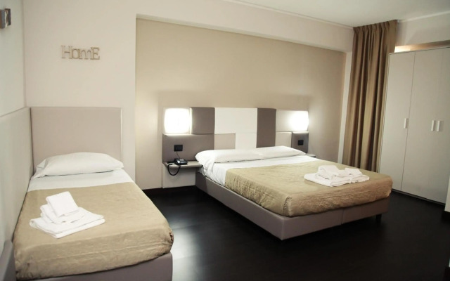 Hotel Sogni D'Oro Airport