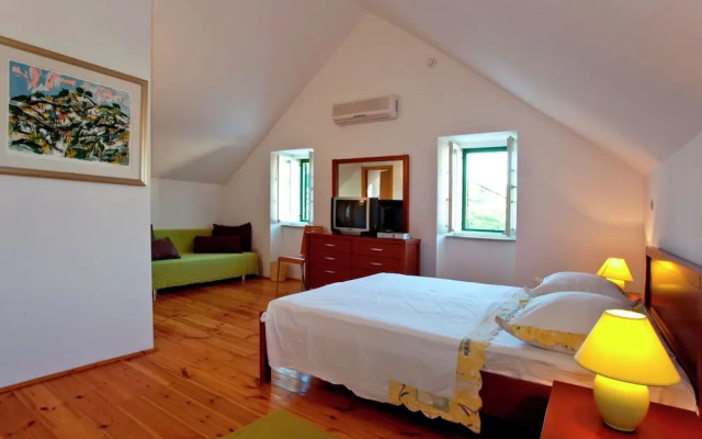 Villa in Sumartin Near Beach & Private Pool