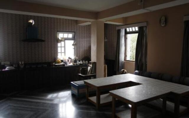 Vamoosetral Ravangla