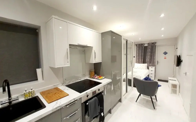 Modern Studio Apartment in Newcastle Upon Tyne