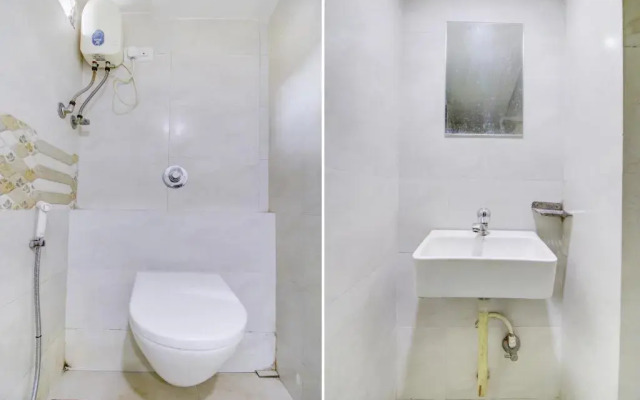 Hotel Blue Light by OYO Rooms