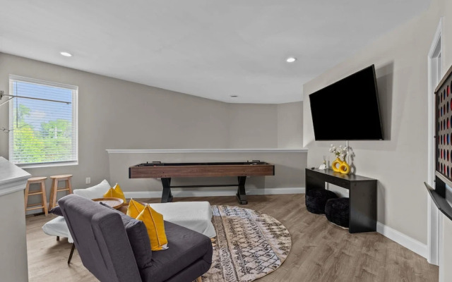 West End Whimsy | JZ Vacation Rentals