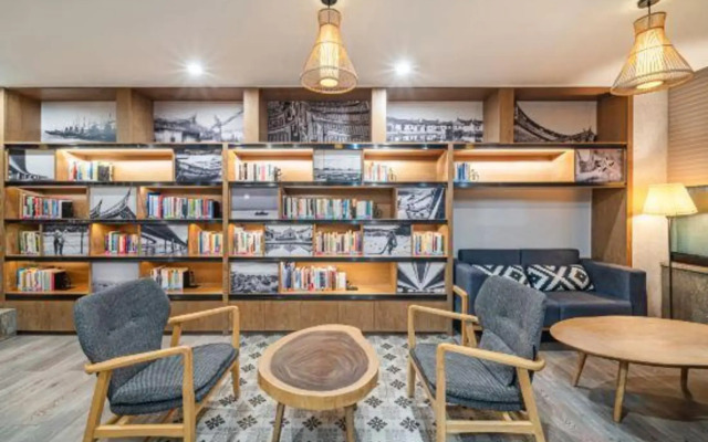 Rezen Select  Hotel (Gulangyu Pier Sea View)