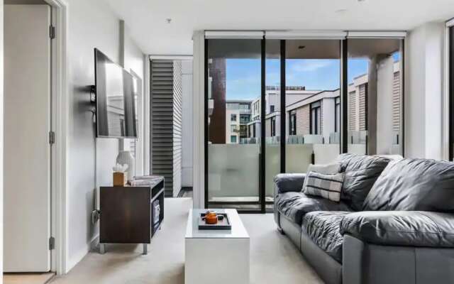 Lovely And Cozy Apartment - Parking, Pool And Gym!