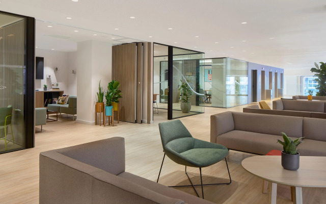 Отель INNSiDE by Melia Barcelona Apolo