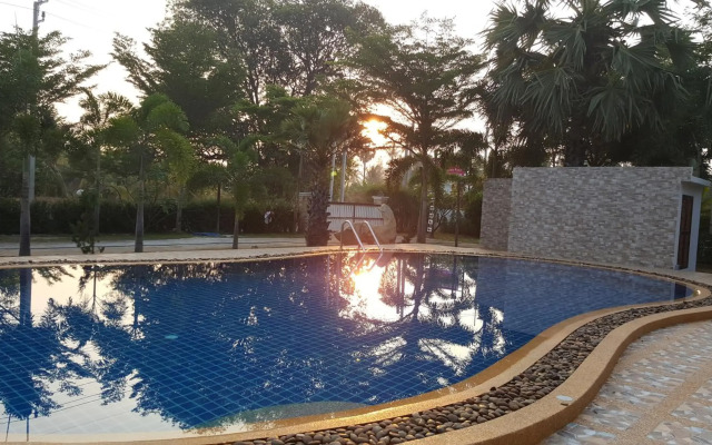 Pranburi Cabana Resort