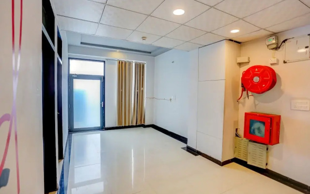 FabHotel Grand Capitol