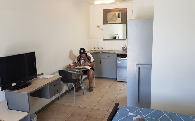 Coolgardie GoldRush Motels