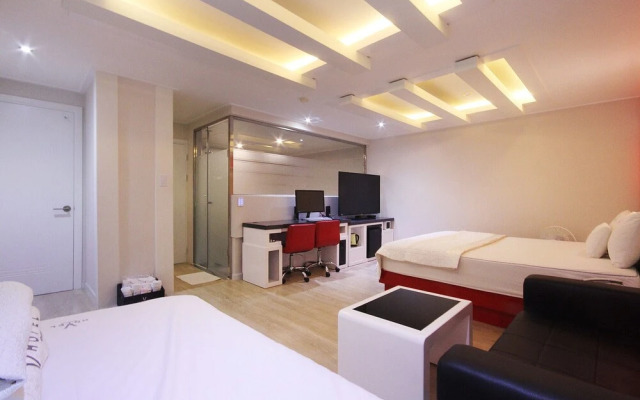 Denbastar Hotel in Daeyeon-dong Busan