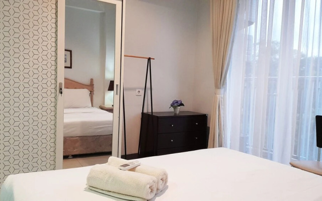 Bright & Trendy 1BR Dago Suites Apartment near ITB