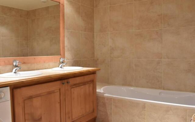 Appartement Méribel, 4 pièces, 8 personnes - FR-1-180-357