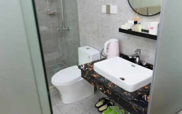 Shanghai Xiangjian Huashe Homestay