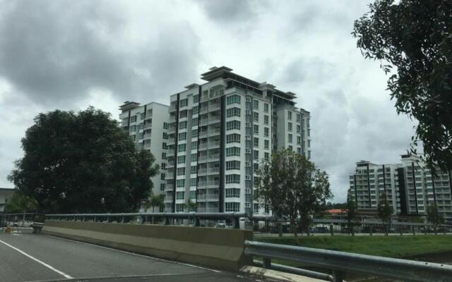 Sandakan Spacious and Comfortable Pool View Condo