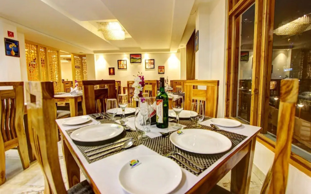 OYO 10786 Hotel Hill County
