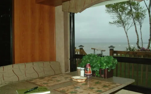 Sea Parrot Ocean View Resort