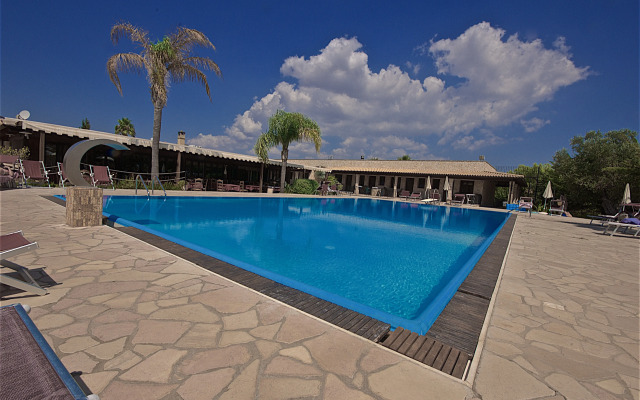 Hotel Masseria Le Pajare