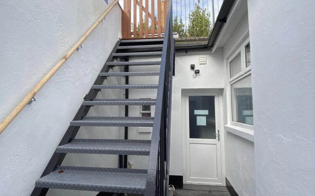 Octagon Apartment 3