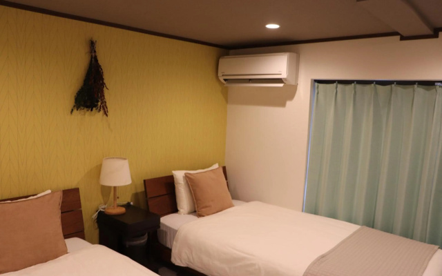 京都一棟貸切 京町屋SHUNJU Kazari 1日1組様限定 – Guest Rooms – Kyoto