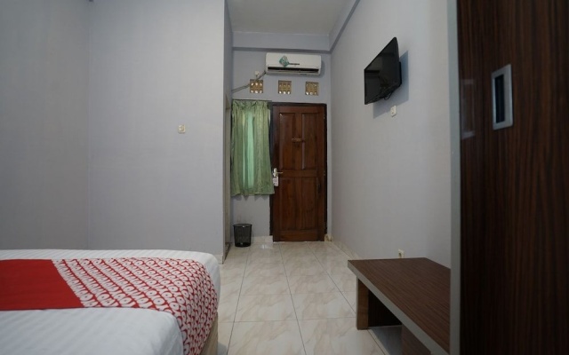 OYO 1333 Costarina – Guest Rooms – Palembang