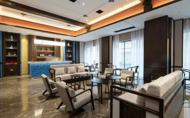 TILL BRIGHT HOTEL (Changsha Meixi Backgammon Changqing Metro Station)