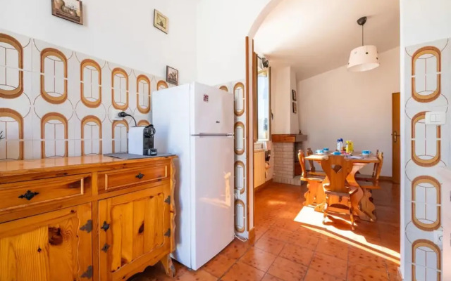 Relaxing Holiday Home 50m From Lu Bagnu Beach