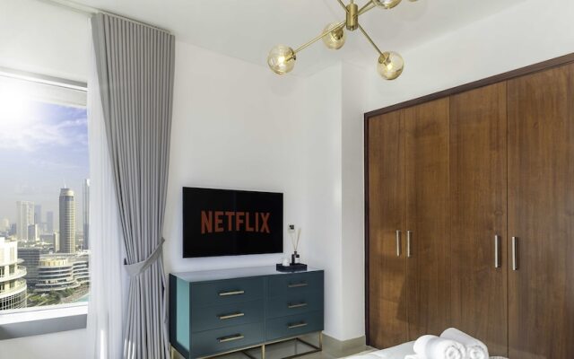 LUX The Burj Khalifa Fountain View Suite