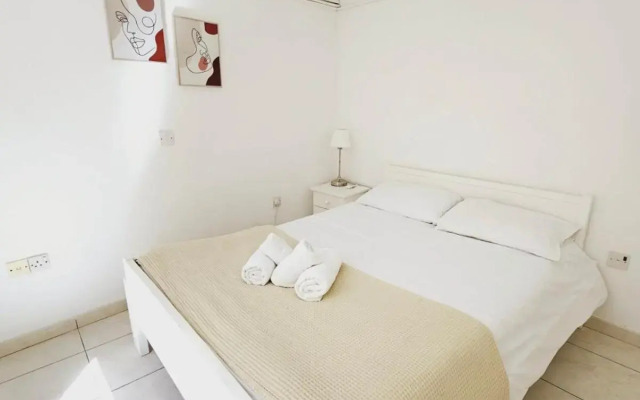 Stephanie City Apartments